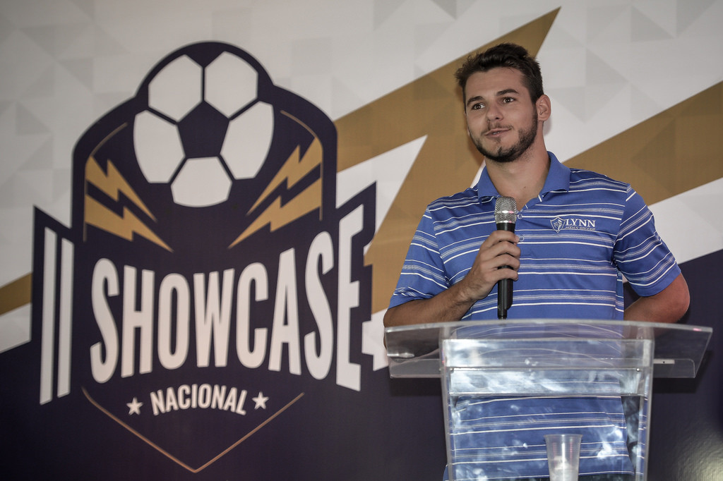 O estudante-atleta Bruno Militz contou um pouco de sua história nos EUA no II Showcase Nacional, no ano passado. 