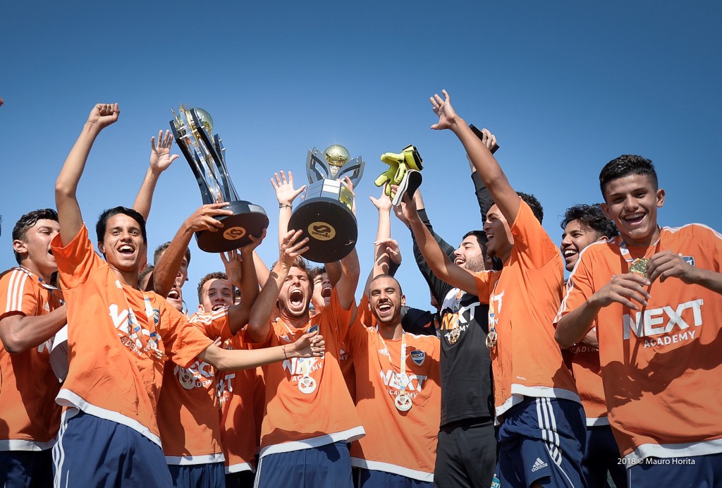 Equipe carioca comemora o título da Next Level League Nacional 2018.